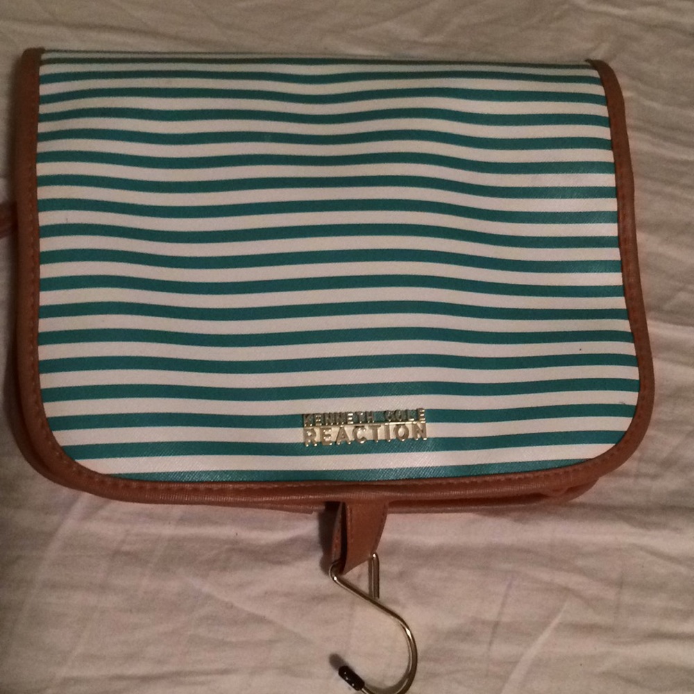 Make up case